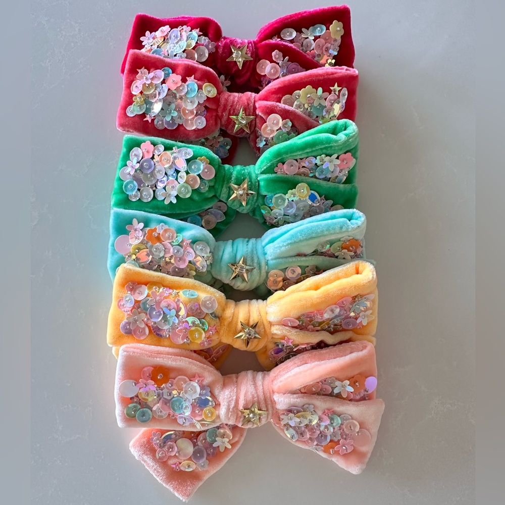 Hair bows